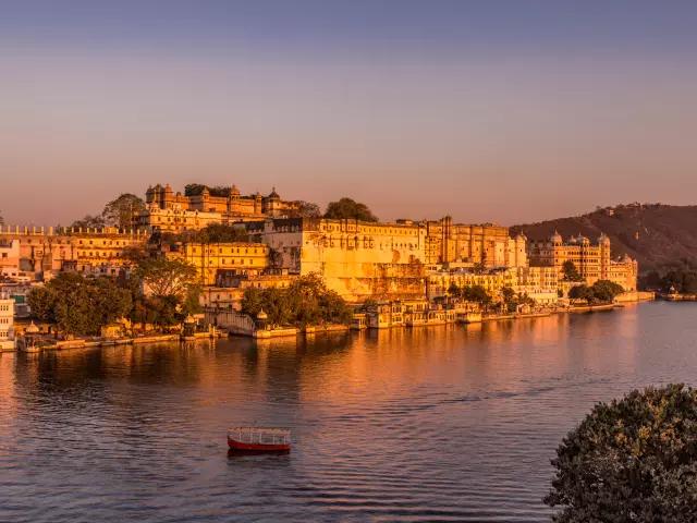 CRUISE THE 'CITY OF LAKES' AT SUNSET