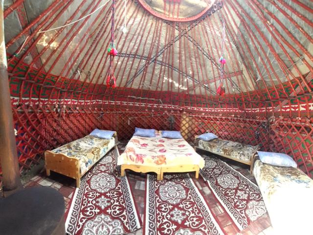 Tash Rabat Yurt Camp