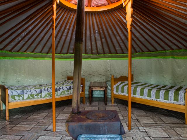 Nomadic Homestay (Naraa's Family)