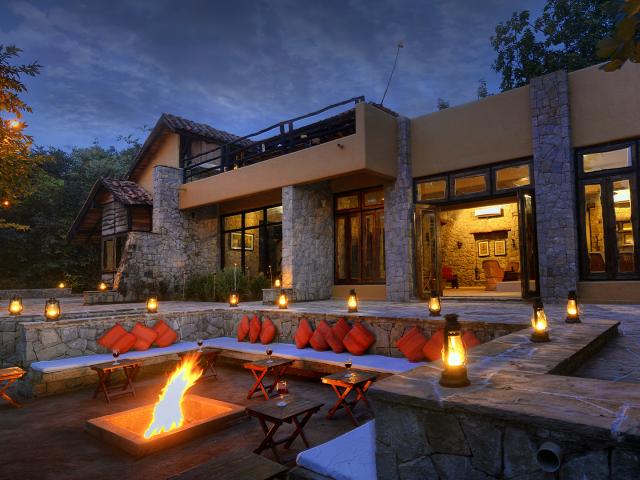 Kanha Earth Lodge
