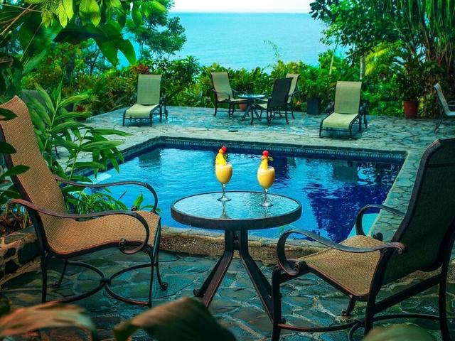 La Paloma Lodge