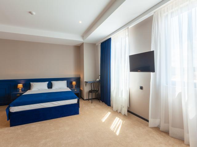 Solomon Hotel