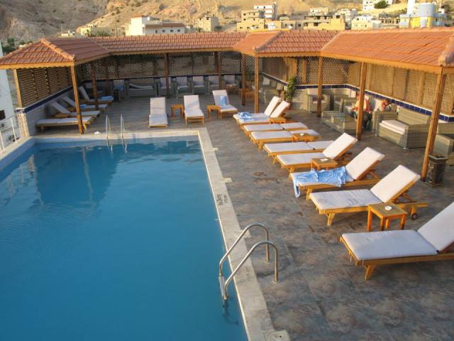 Petra Moon Hotel