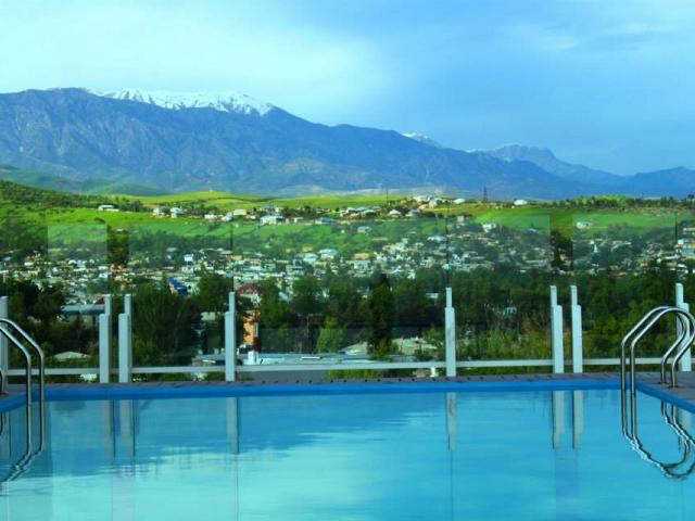 Serena Hotel