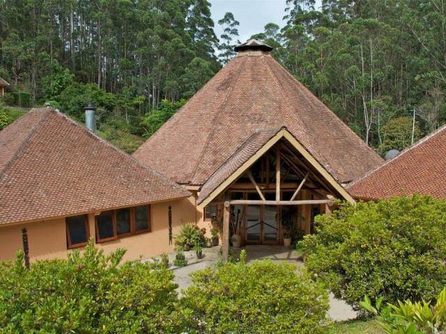 Vakona Forest Lodge