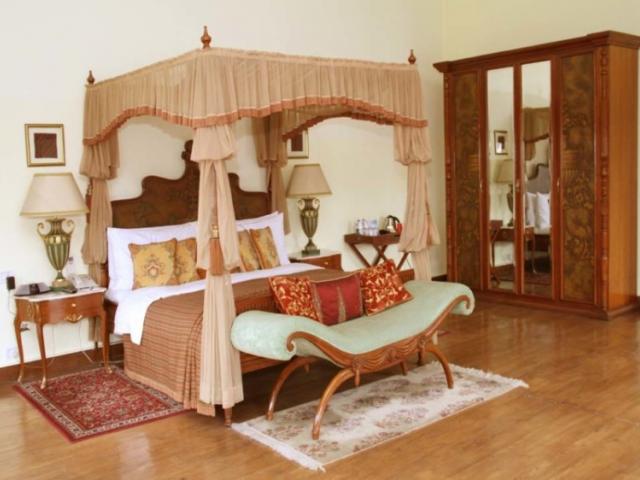 Lalit Grand Palace Srinagar