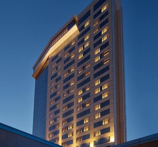 Shangri-La Hotel