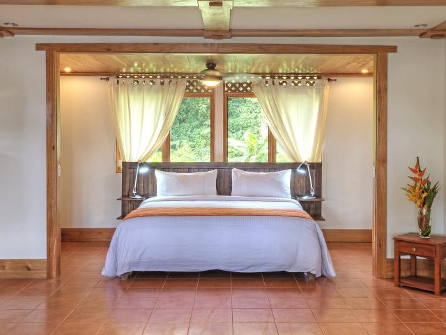 Tortuga Lodge