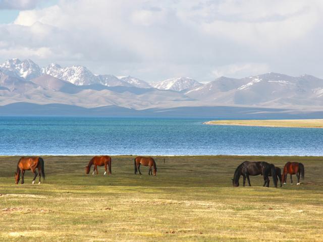 Son Kul Lake