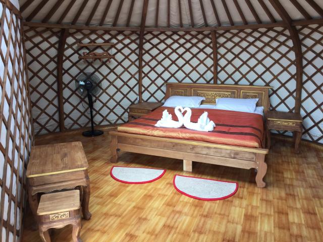 Gobi Mirage Ger Camp