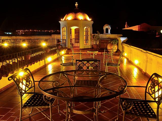 Parador Santa Maria La Real Hotel