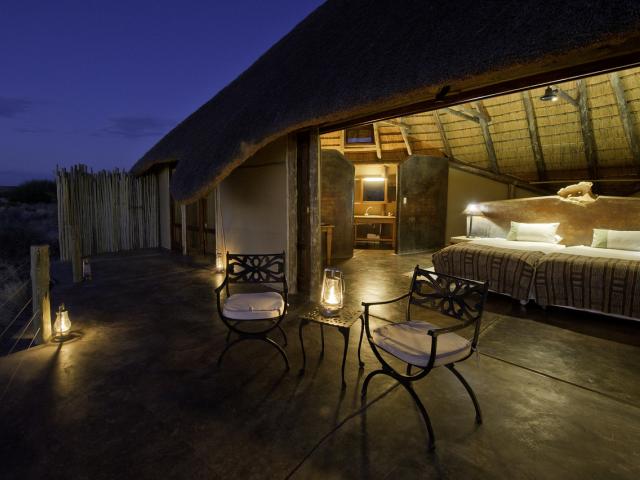 Doro Nawas Camp