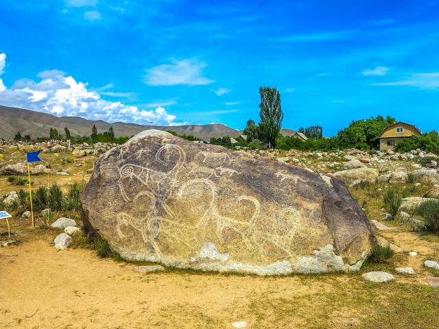 View the petroglyphs of Cholpon-Ata