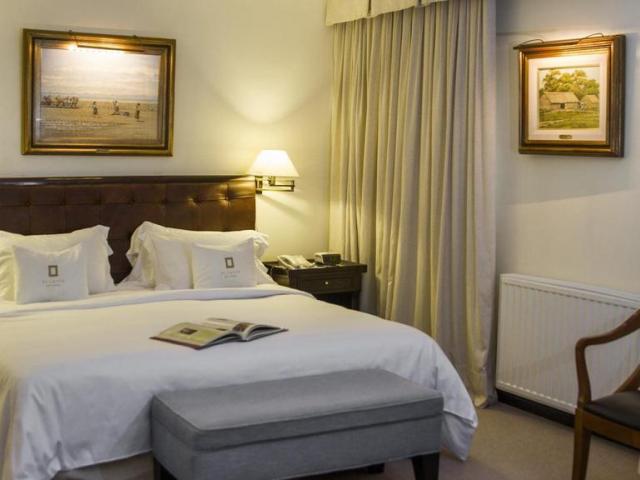 El Casco Art Hotel