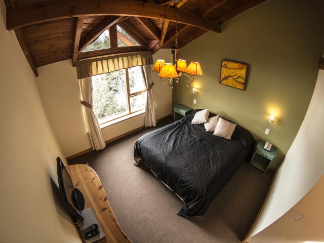 Peninsula Petit Hotel