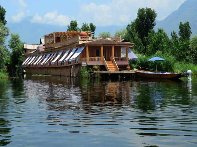 Sukoon Houseboat, Srinagar