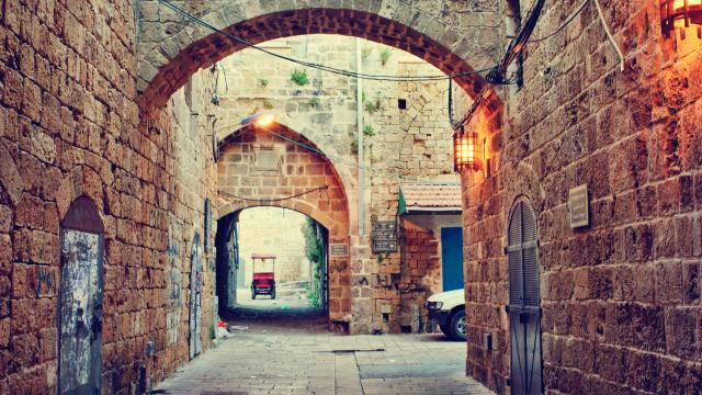 Explore ancient Tel Akko