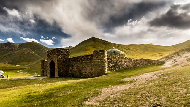 Admire the Silk Road in Tash Rabat