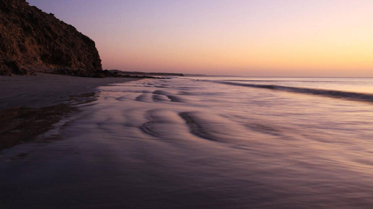 Visit Khaluf Beach