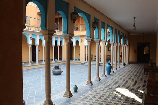 Juna Mahal