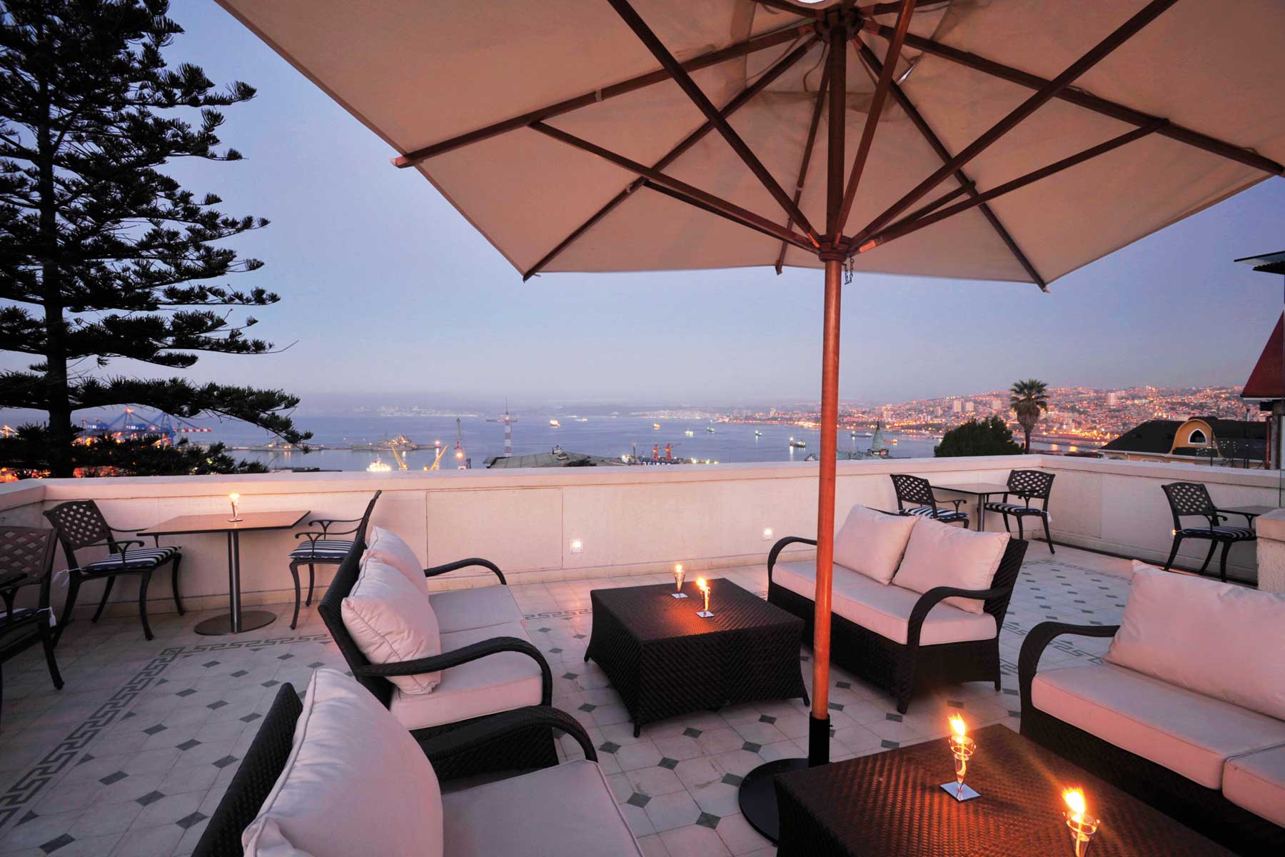 Casa Higueras Hotel