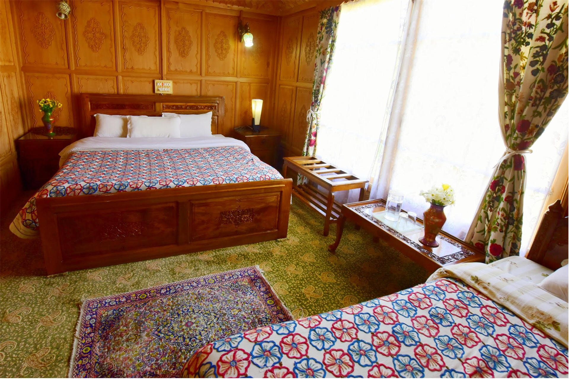 Royal Houseboat