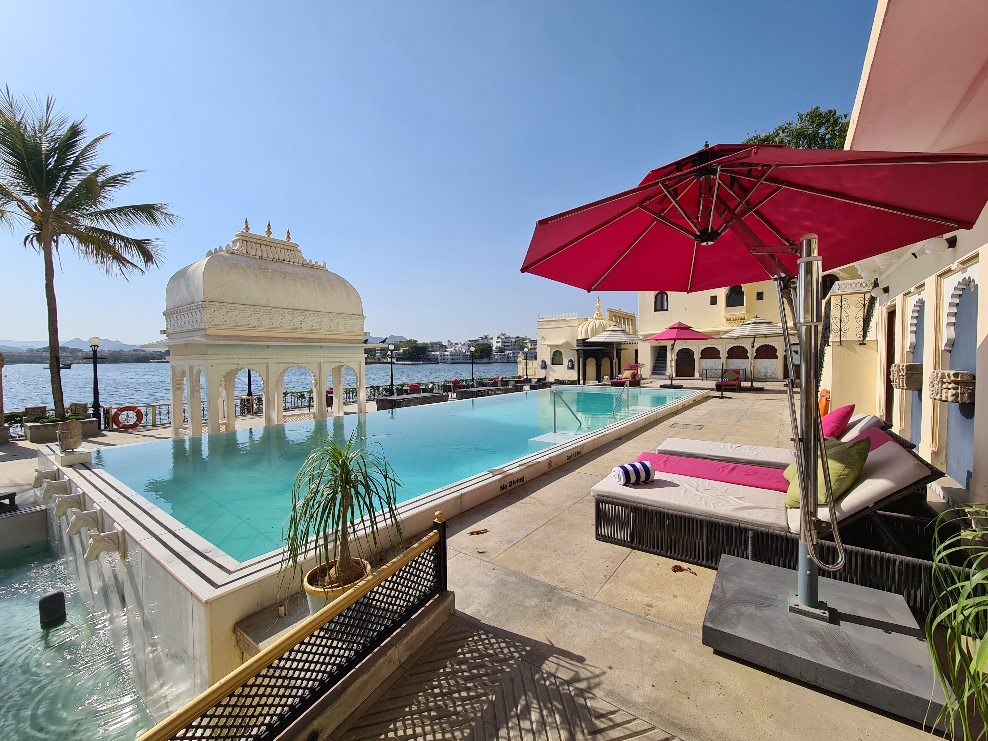 Taj Fateh Prakash Palace