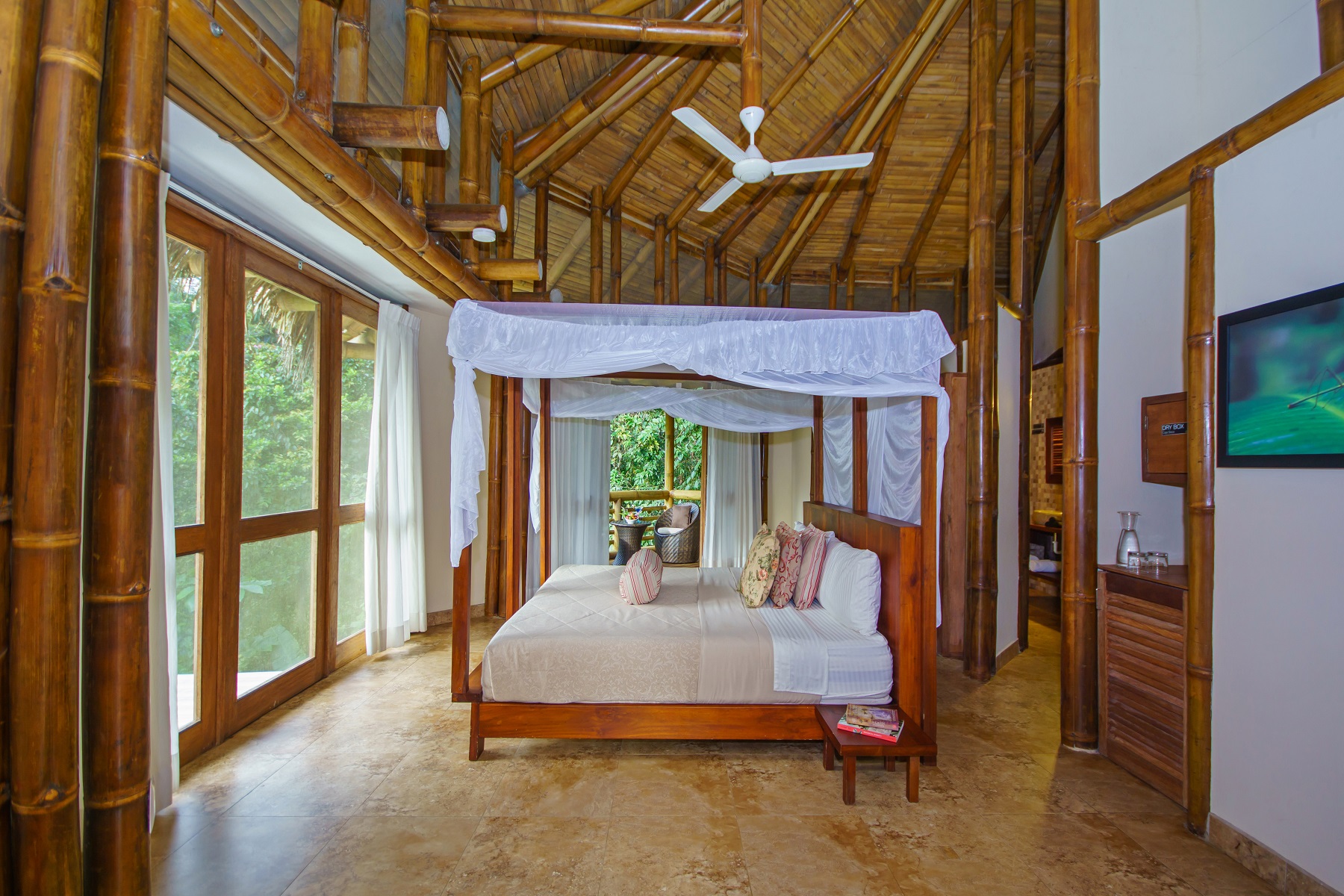 La Selva Jungle Lodge