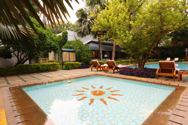 Usha Kiran Palace Hotel