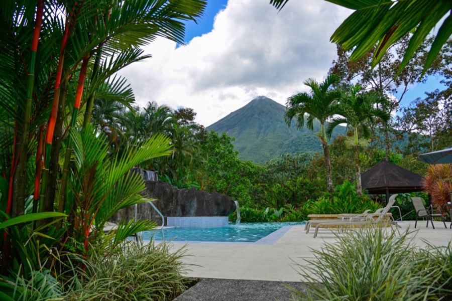 Lomas Del Volcán