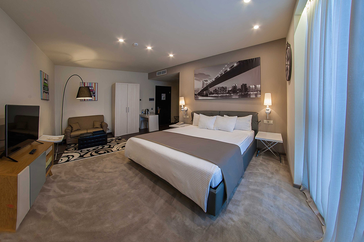 Opera Suite Hotel