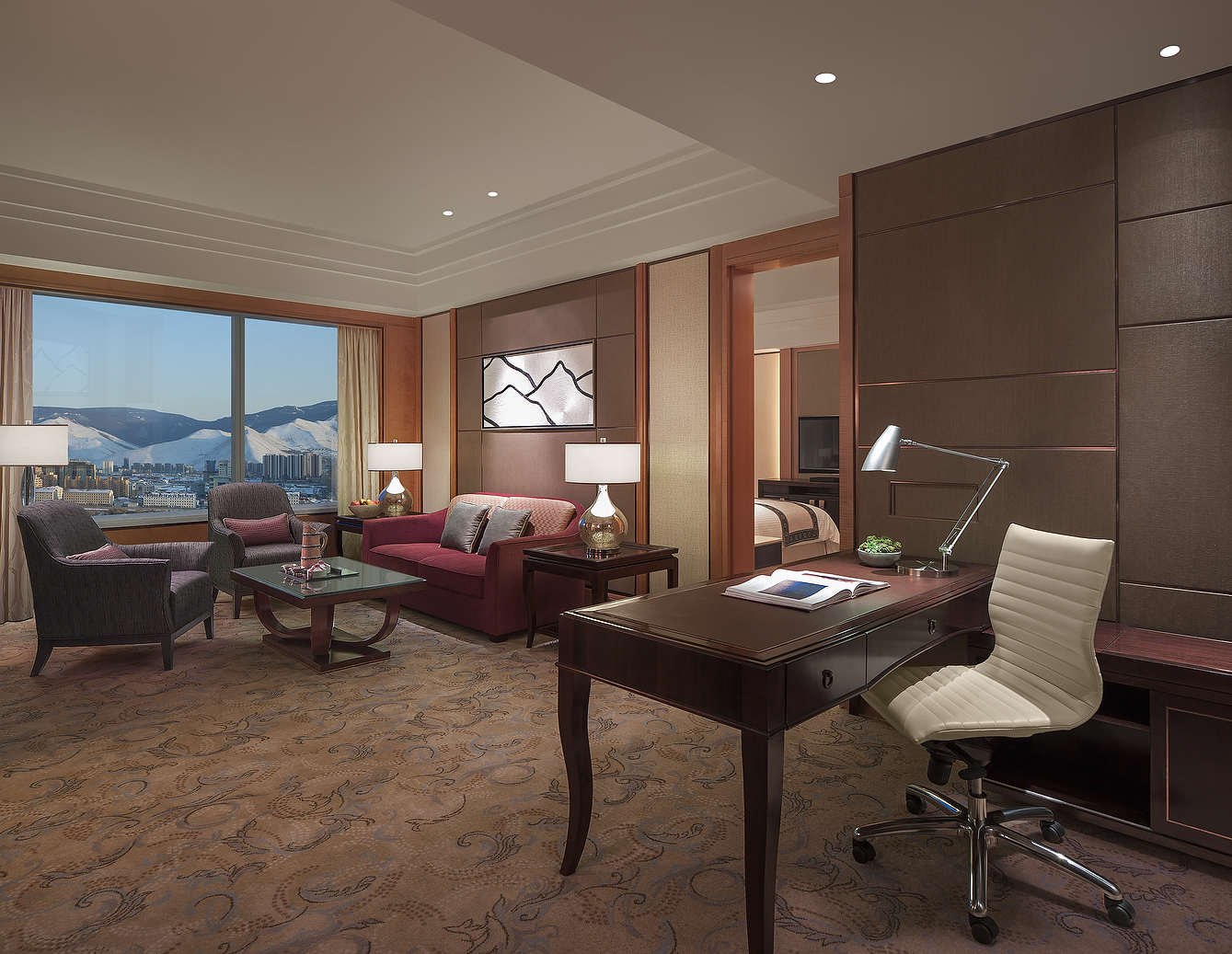 Shangri-La Hotel