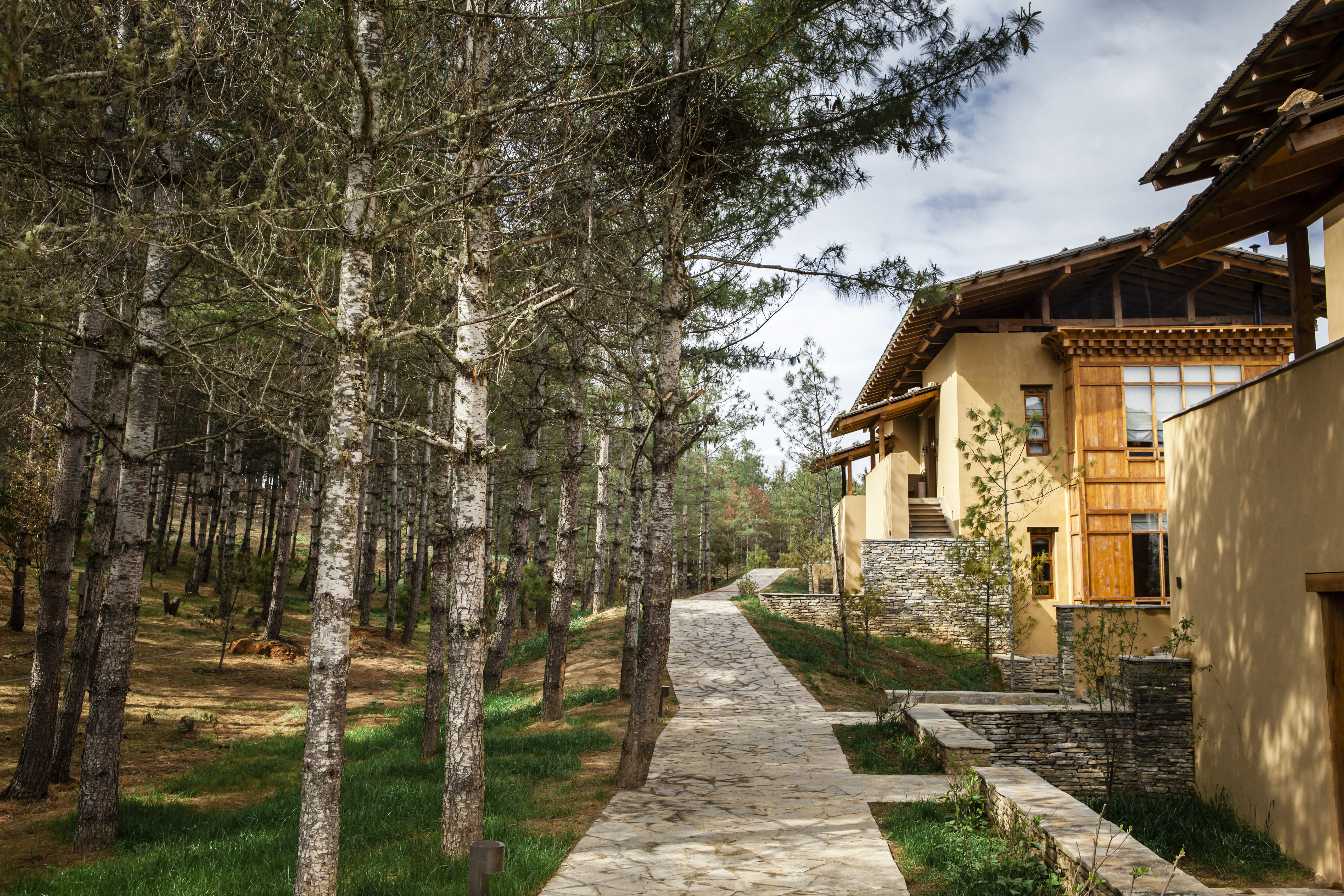 Six Senses Paro
