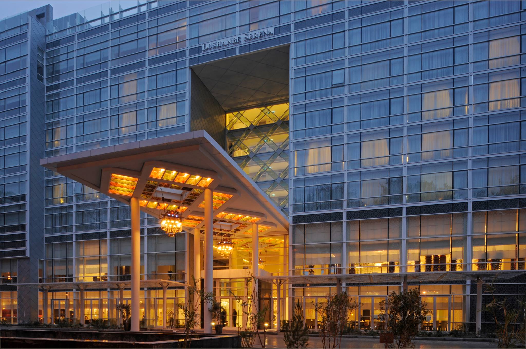 Serena Hotel