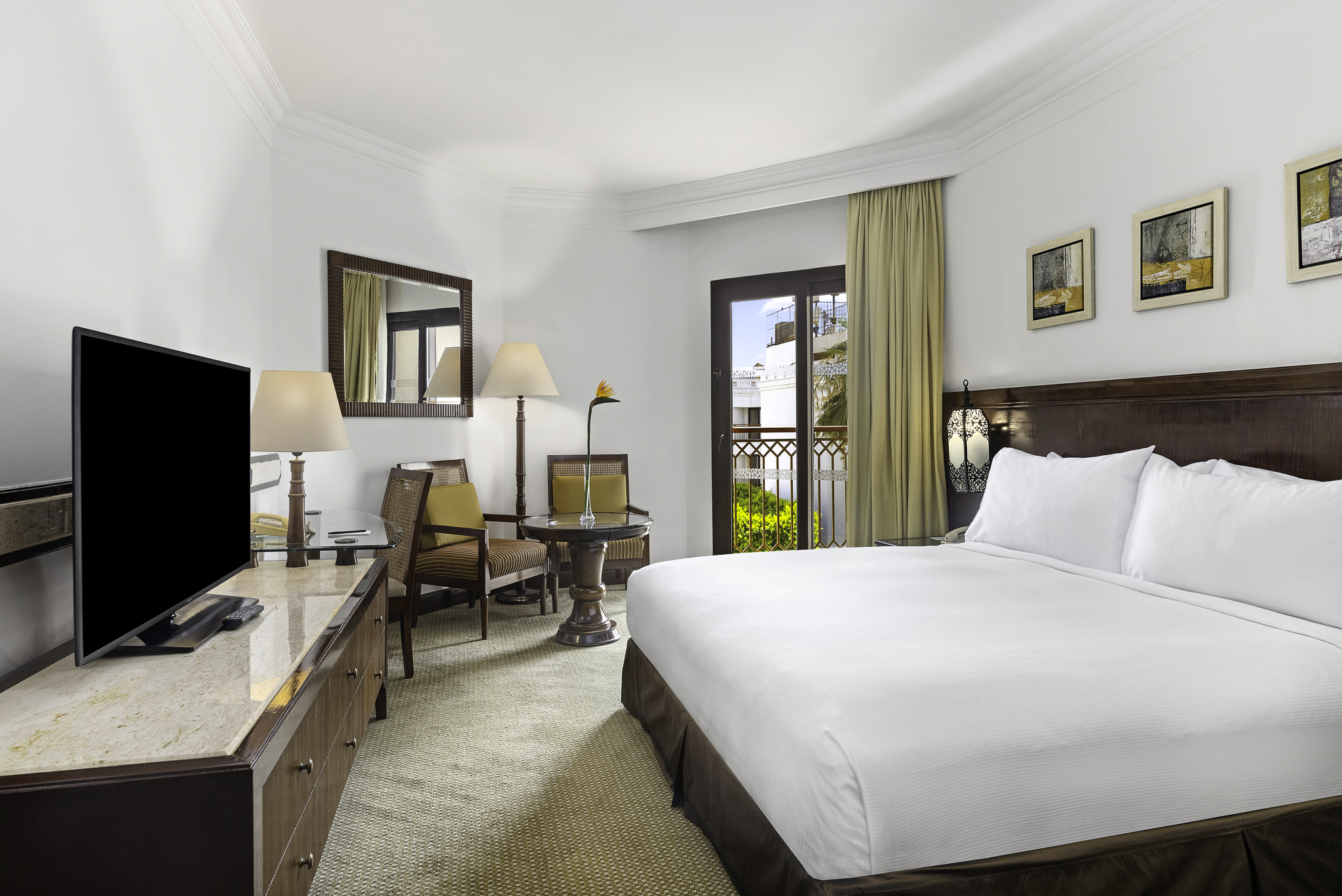 Hilton Luxor Resort & Spa