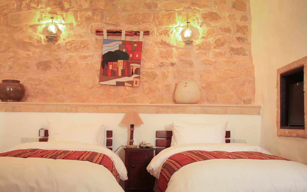 Hayat Zaman Hotel