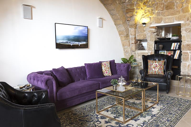 Akotika Boutique