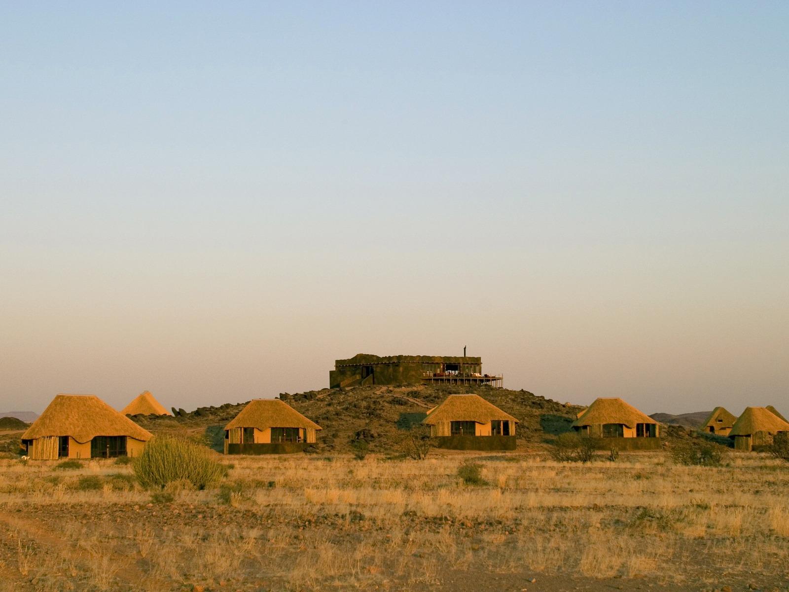 Doro Nawas Camp