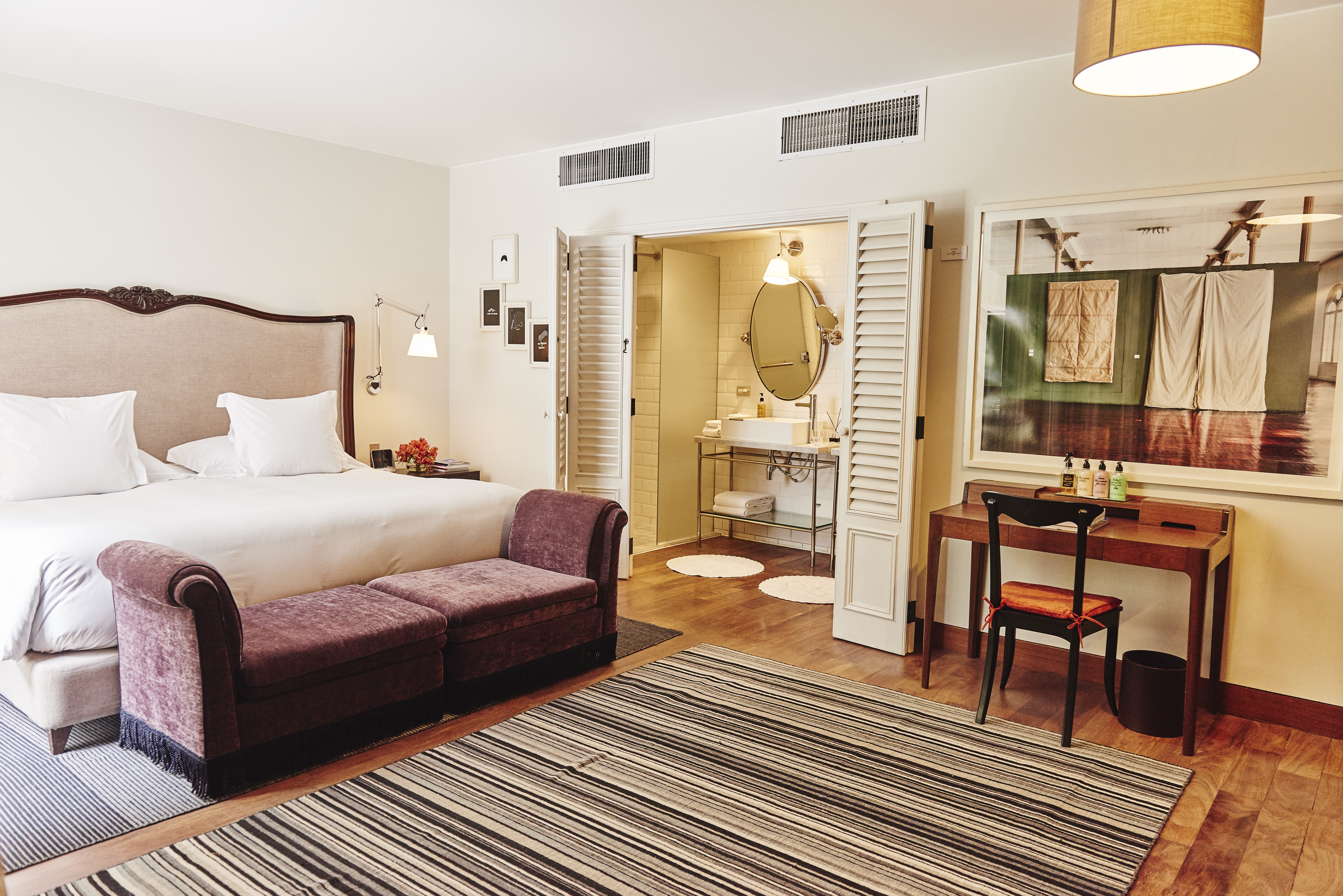 Hotel B