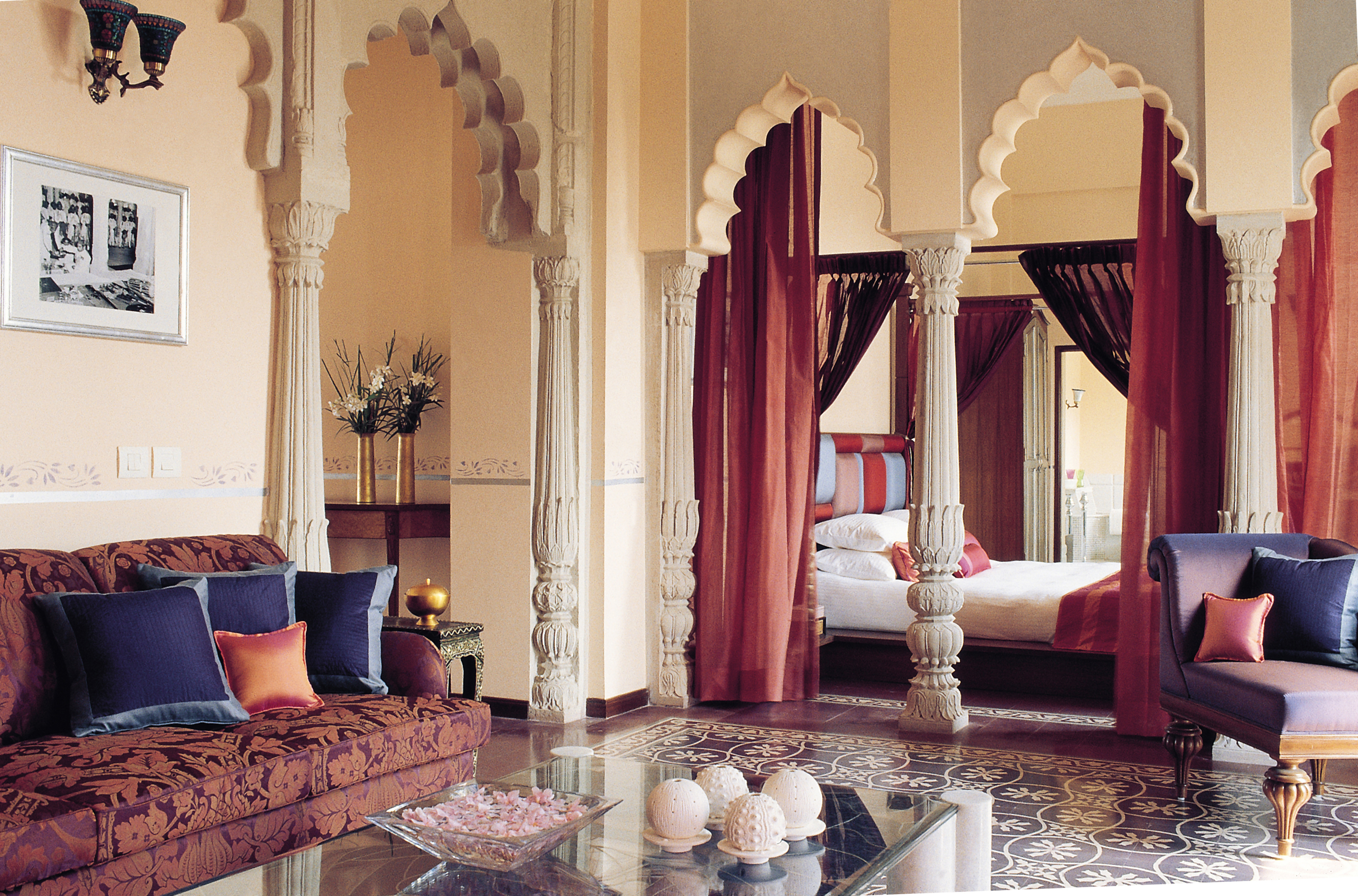 Usha Kiran Palace Hotel