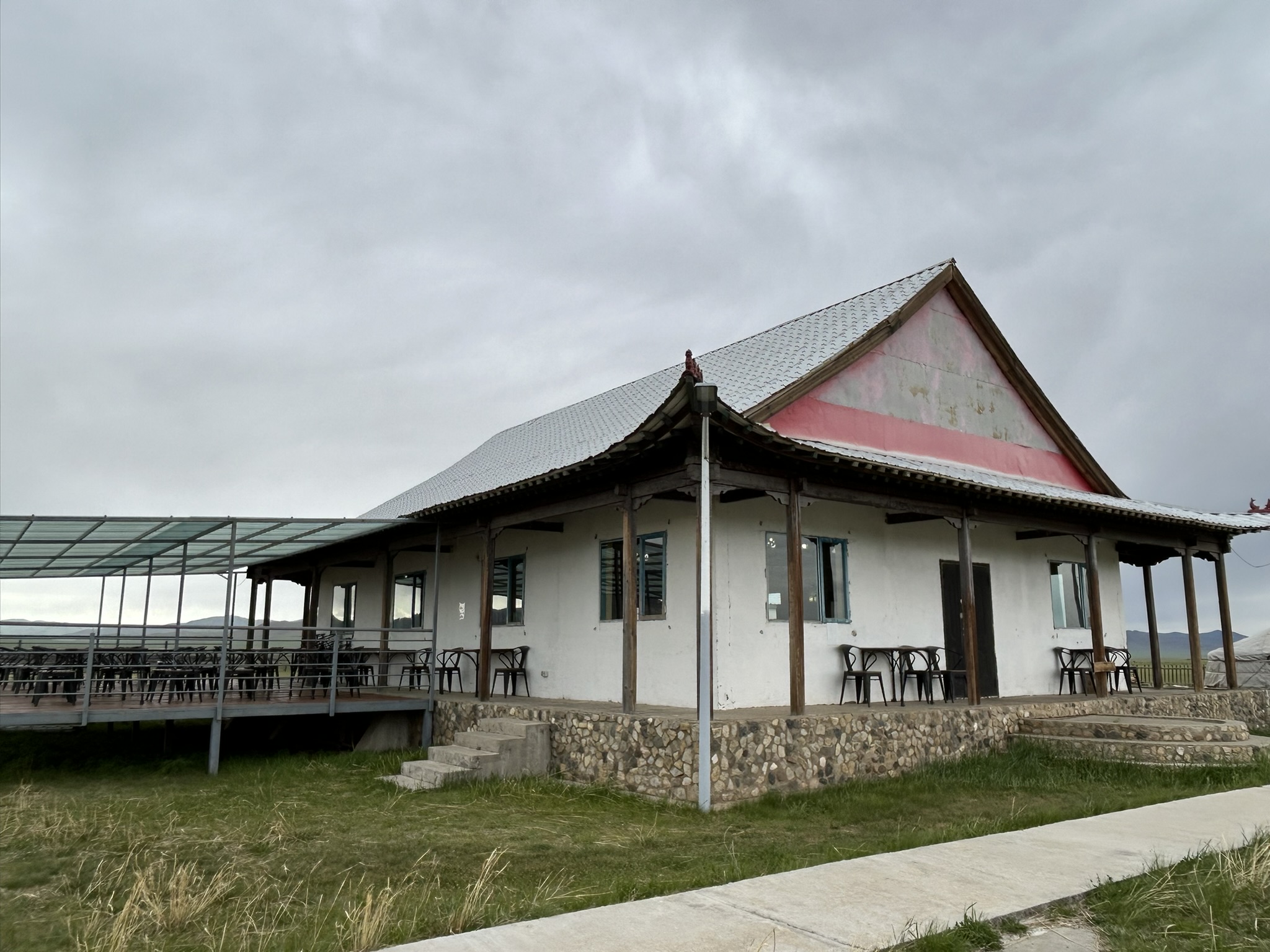 Talbiun Ger Camp